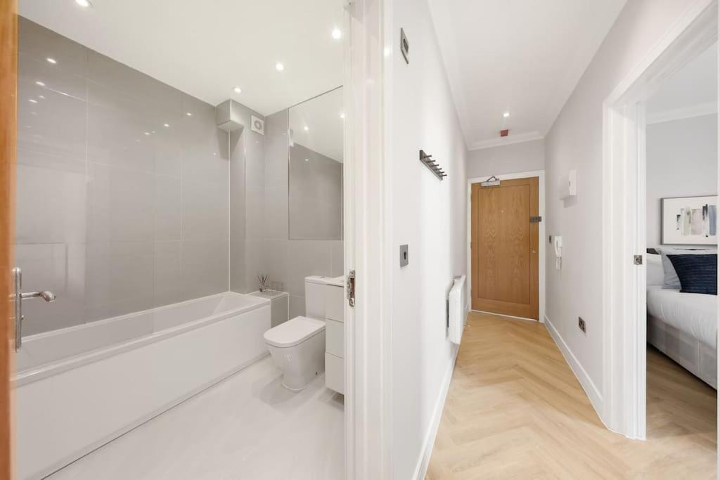 Pleasing 2Bed Flat 10Min To Wimbledon Tennis Court London Ngoại thất bức ảnh