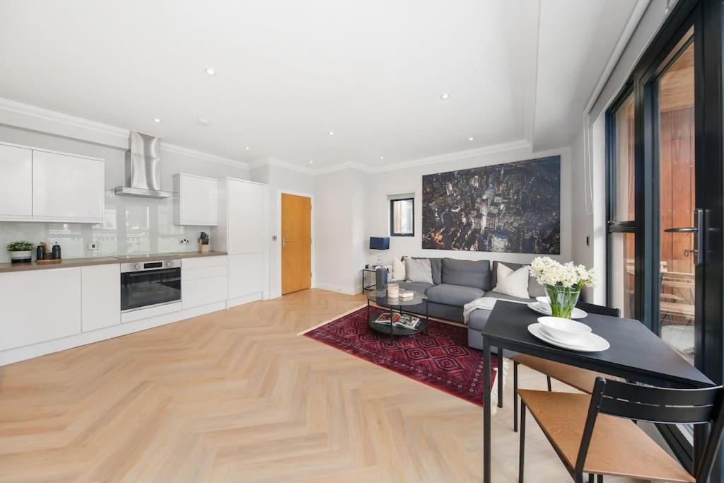 Pleasing 2Bed Flat 10Min To Wimbledon Tennis Court London Ngoại thất bức ảnh